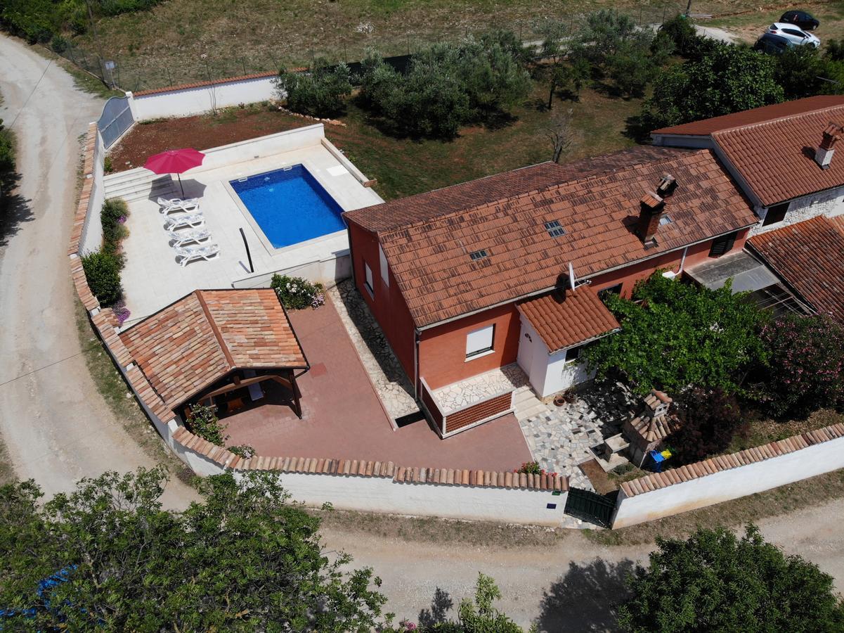 Apartments Villa Sabina Pula Exterior photo